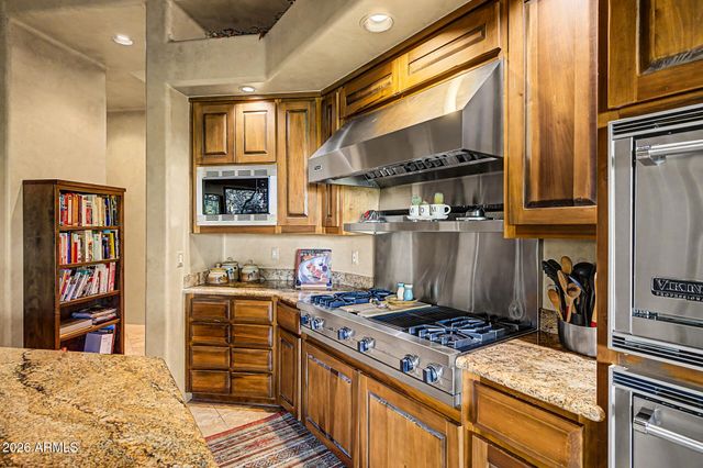 7704 E BLACK MOUNTAIN Road, Scottsdale, AZ 85266