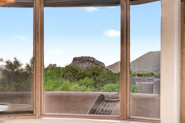 7704 E BLACK MOUNTAIN Road, Scottsdale, AZ 85266