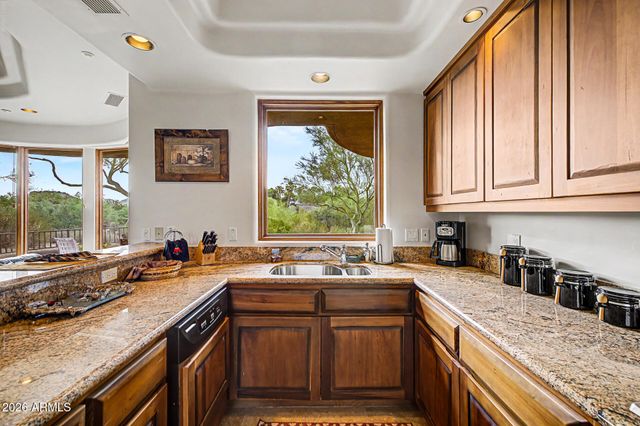 7704 E BLACK MOUNTAIN Road, Scottsdale, AZ 85266
