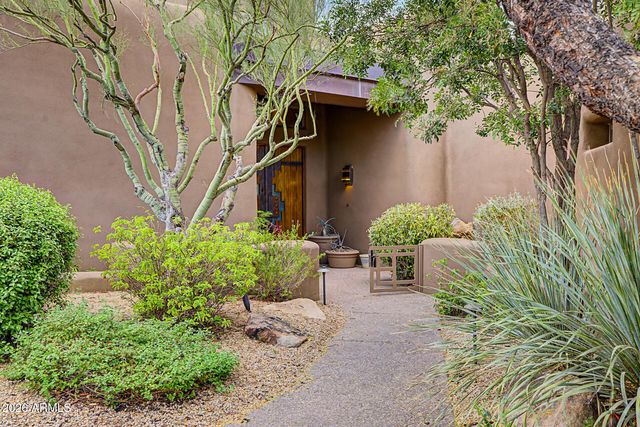7704 E BLACK MOUNTAIN Road, Scottsdale, AZ 85266