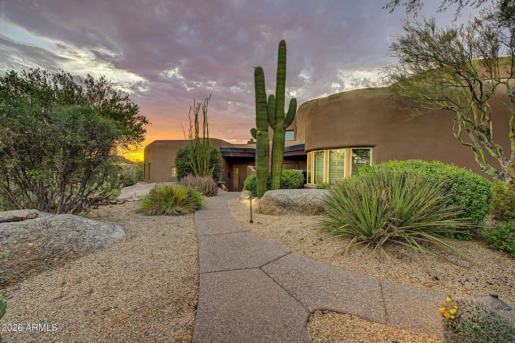 7704 E BLACK MOUNTAIN Road, Scottsdale, AZ 85266 — photo 3