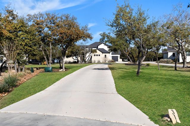 316 Stockman DR, Dripping Springs, TX 78620