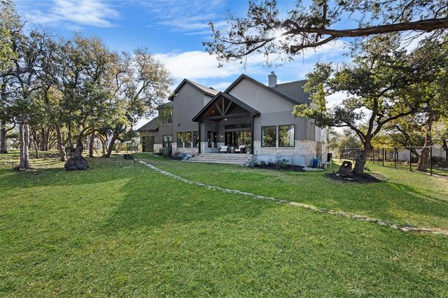 316 Stockman DR, Dripping Springs, TX 78620