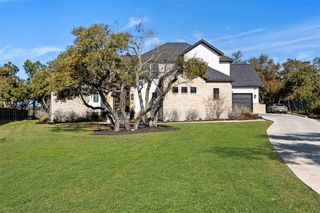 316 Stockman DR, Dripping Springs, TX 78620