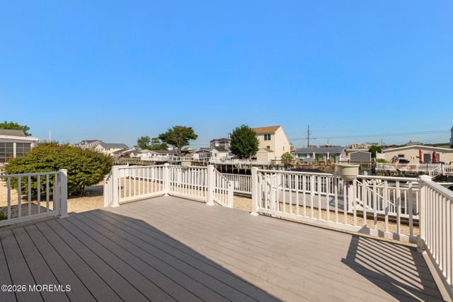 66 Jonathan Drive, Beach Haven West, NJ 08050