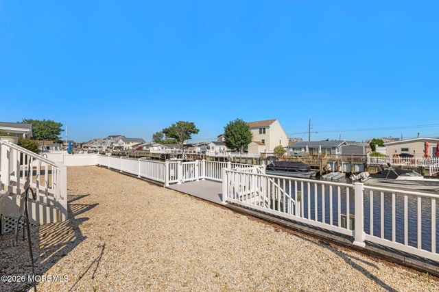 66 Jonathan Drive, Beach Haven West, NJ 08050