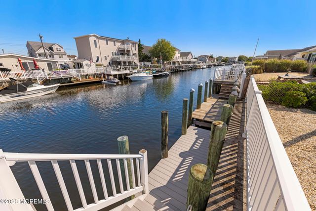66 Jonathan Drive, Beach Haven West, NJ 08050