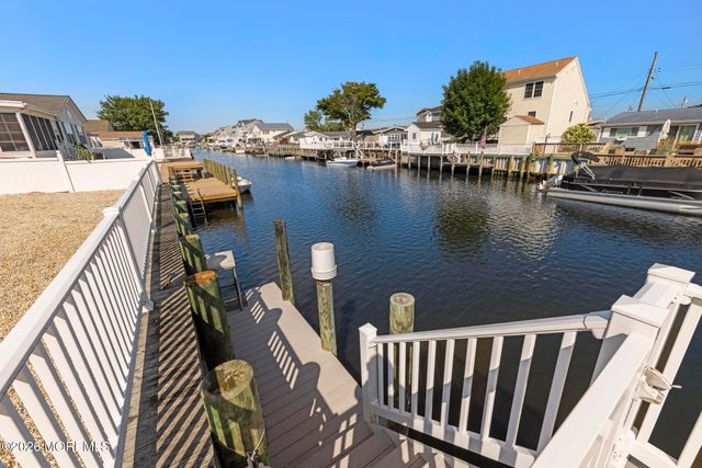 66 Jonathan Drive, Beach Haven West, NJ 08050