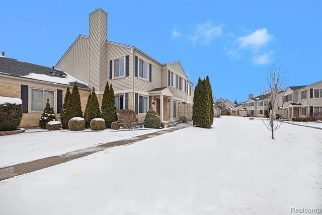 44582 Connecticut Court, Clinton Township, MI 48038