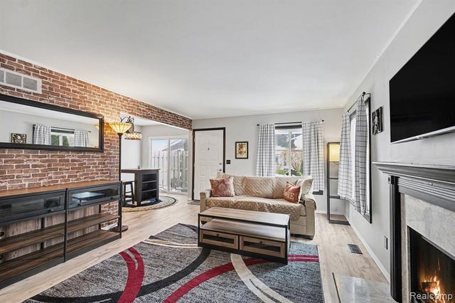 44582 Connecticut Court, Clinton Township, MI 48038