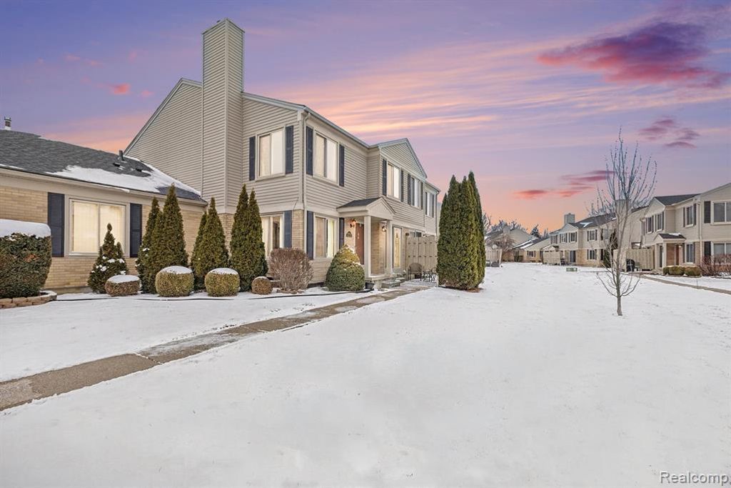 44582 Connecticut Court, Clinton Township, MI 48038