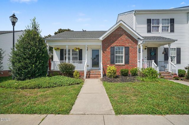 1716 Stroll Circle, Fuquay Varina, NC 27526