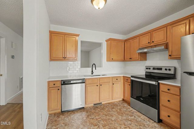 1716 Stroll Circle, Fuquay Varina, NC 27526
