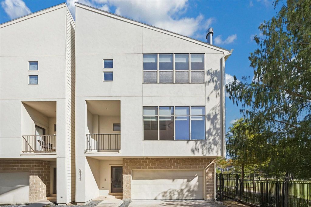 5313 Lillian Street, Houston, TX 77007