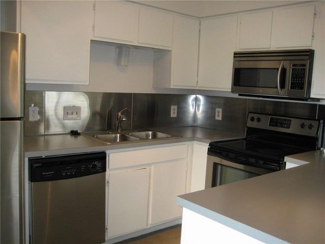 1013 W 23rd ST 202, Austin, TX 78705