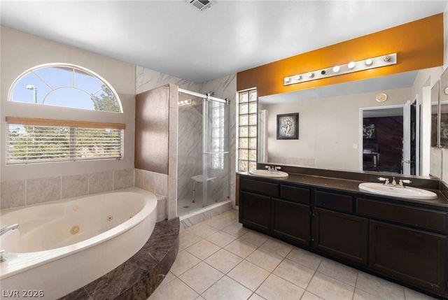 261 Domani Drive, Henderson, NV 89074