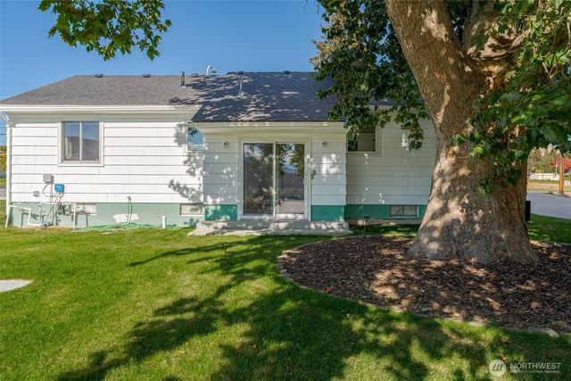 921 Easy Street, Wenatchee, WA 98801