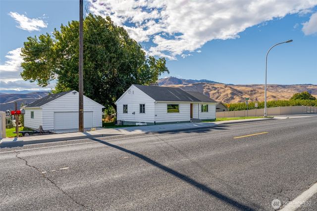 921 Easy Street, Wenatchee, WA 98801