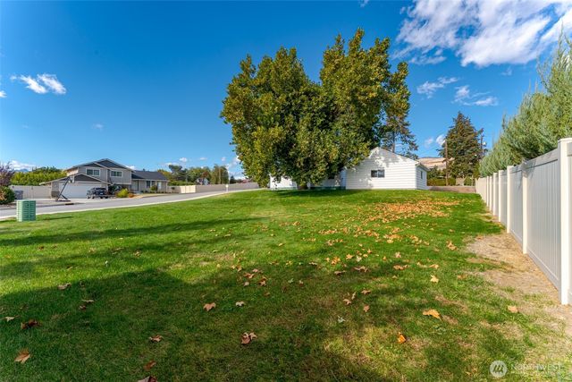 921 Easy Street, Wenatchee, WA 98801