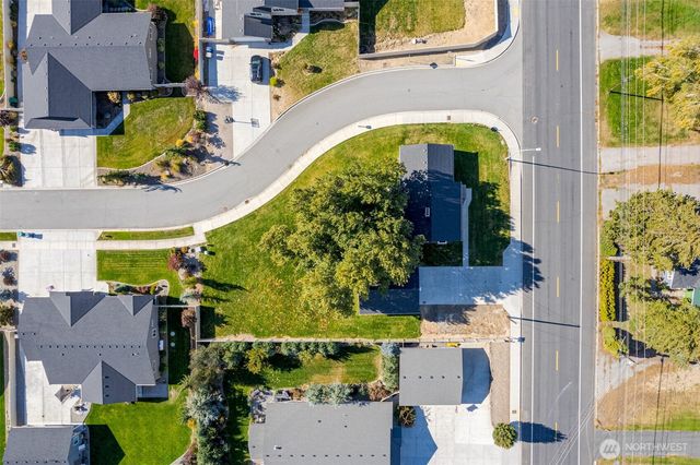 921 Easy Street, Wenatchee, WA 98801