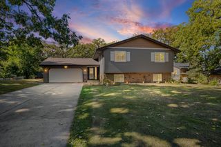 2625 Seans Way, North Saint Paul, MN 55109