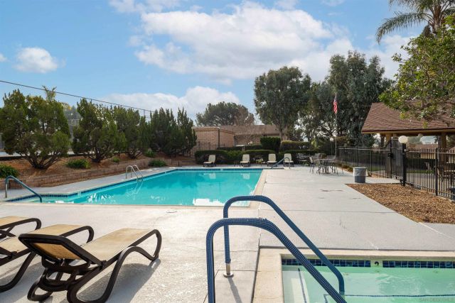 1886 Fairway Circle Dr, San Marcos, CA 92078