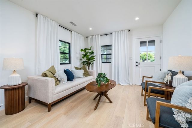 2967 Casitas, Altadena, CA 91001
