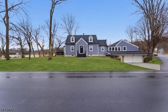 1821 Belvidere Rd, Lopatcong Twp., NJ 08865