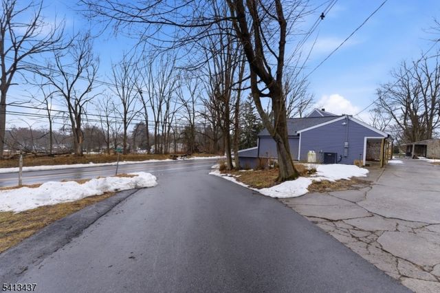 1821 Belvidere Rd, Lopatcong Twp., NJ 08865