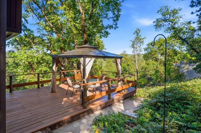18450 Blue Teal Loop, Penn Valley, CA 95946