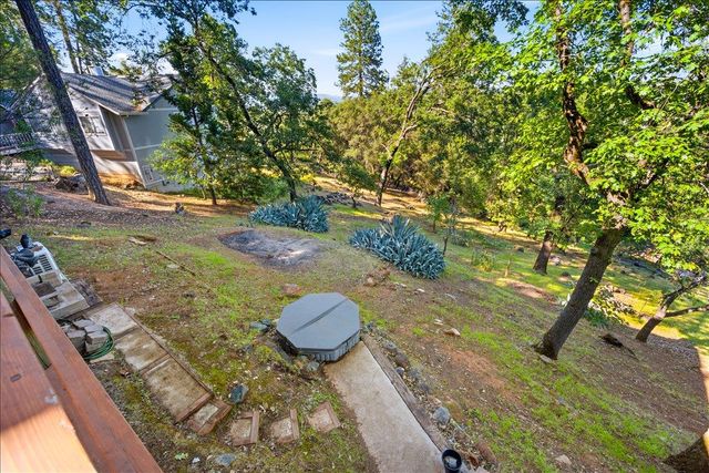 18450 Blue Teal Loop, Penn Valley, CA 95946