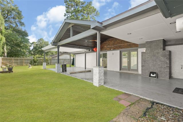 12018 Beinhorn Drive, Houston, TX 77065