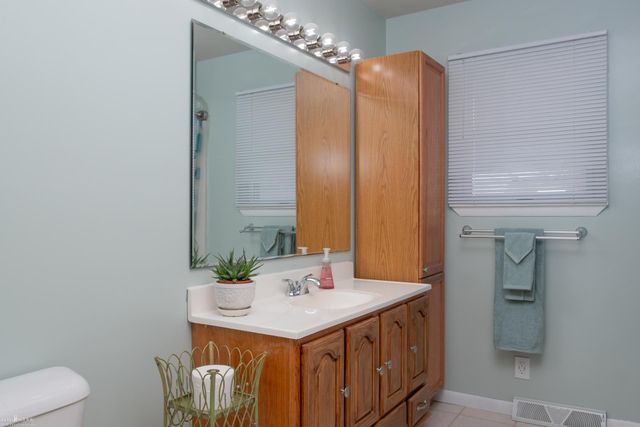 215 Sylvia Drive, Corunna, MI 48817