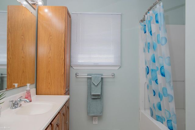 215 Sylvia Drive, Corunna, MI 48817