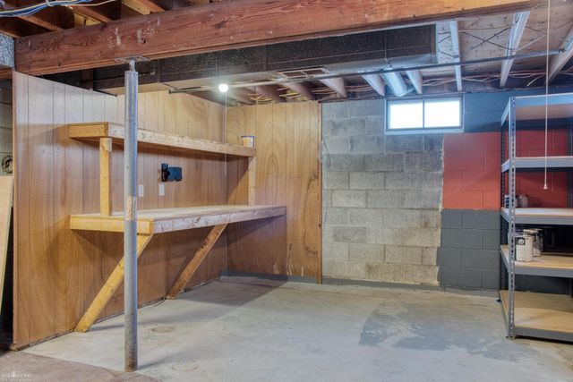 215 Sylvia Drive, Corunna, MI 48817