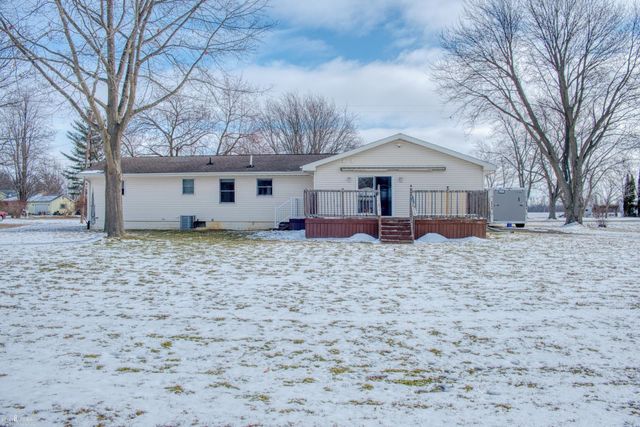 215 Sylvia Drive, Corunna, MI 48817