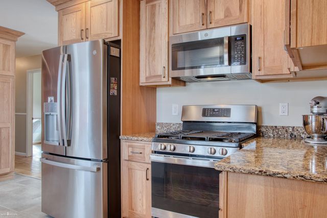 215 Sylvia Drive, Corunna, MI 48817