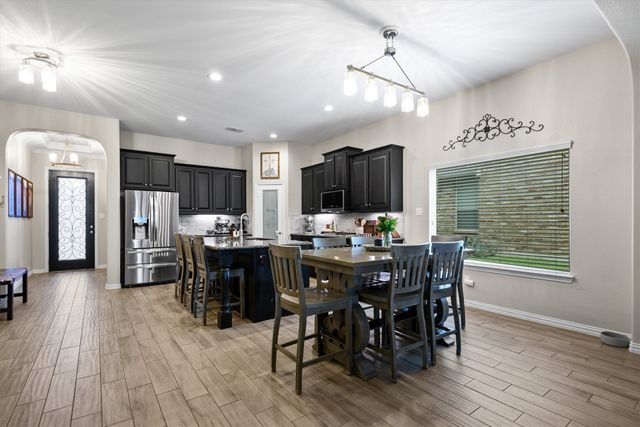 518 Dover Drive, Midlothian, TX 76065