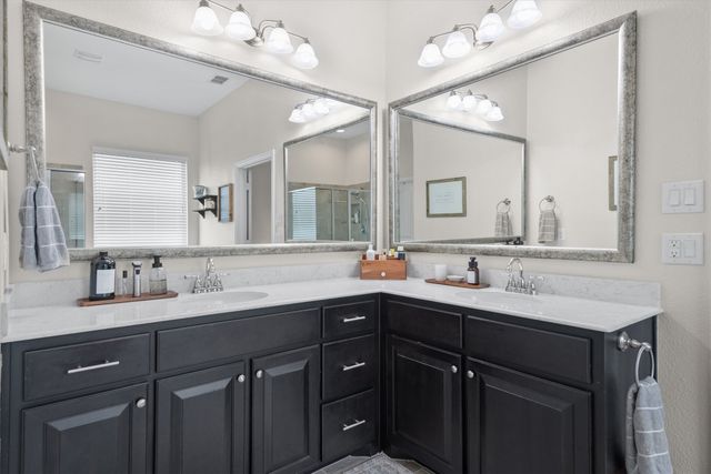 518 Dover Drive, Midlothian, TX 76065