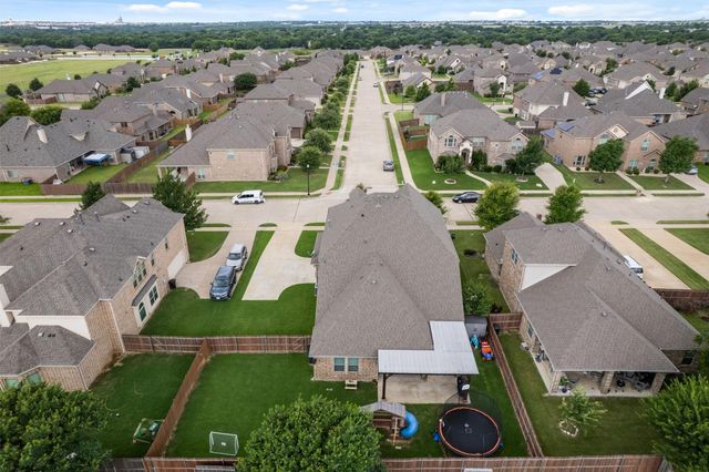 518 Dover Drive, Midlothian, TX 76065