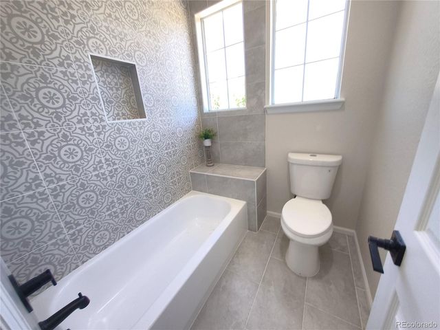 2358 Weatherstone Circle, Littleton, CO 80126