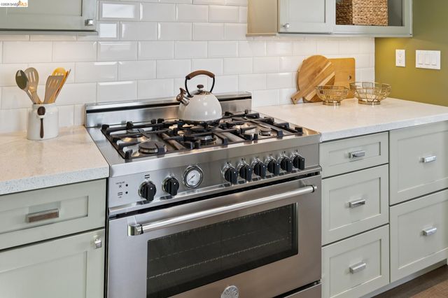 7450 Terrace Dr, El Cerrito, CA 94530
