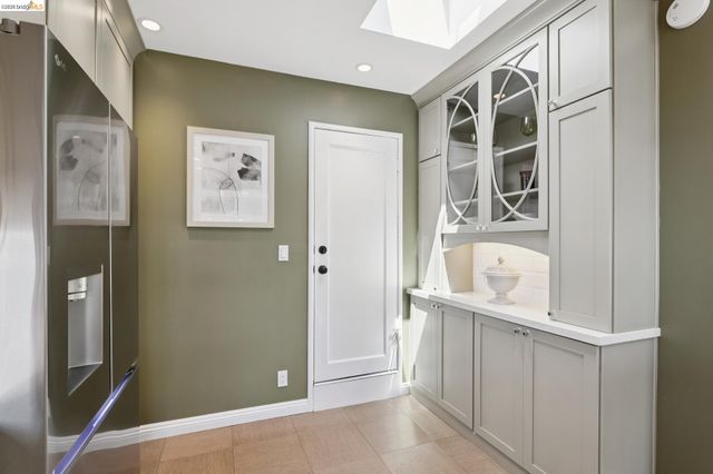 7450 Terrace Dr, El Cerrito, CA 94530