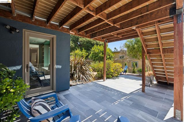 7450 Terrace Dr, El Cerrito, CA 94530