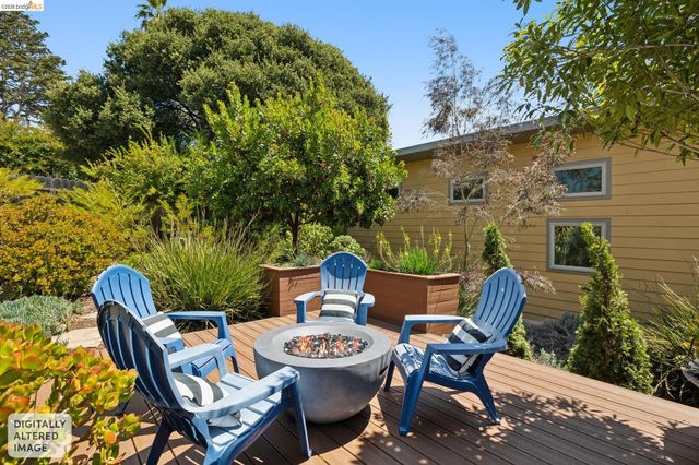 7450 Terrace Dr, El Cerrito, CA 94530
