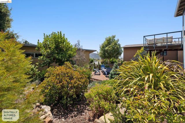 7450 Terrace Dr, El Cerrito, CA 94530