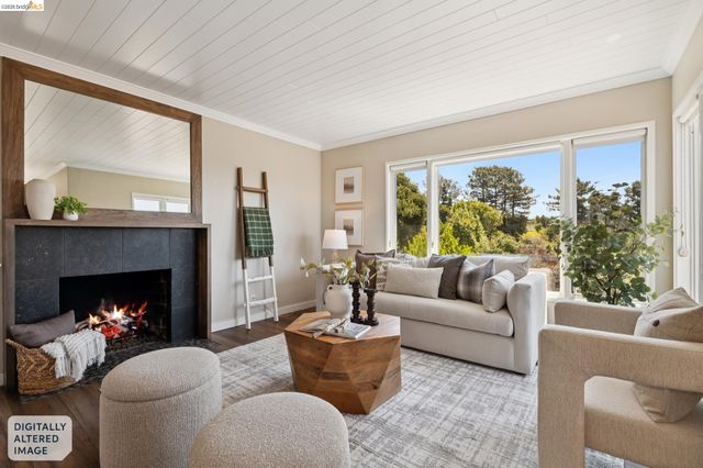 7450 Terrace Dr, El Cerrito, CA 94530