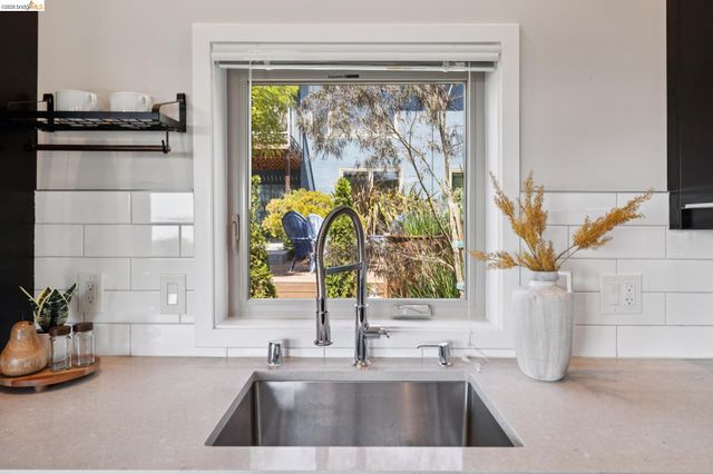 7450 Terrace Dr, El Cerrito, CA 94530