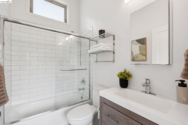 7450 Terrace Dr, El Cerrito, CA 94530