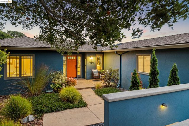 7450 Terrace Dr, El Cerrito, CA 94530